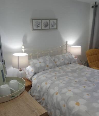 גלוסטר 1 Bedroom Guest Suite Near City Centre. מראה חיצוני תמונה